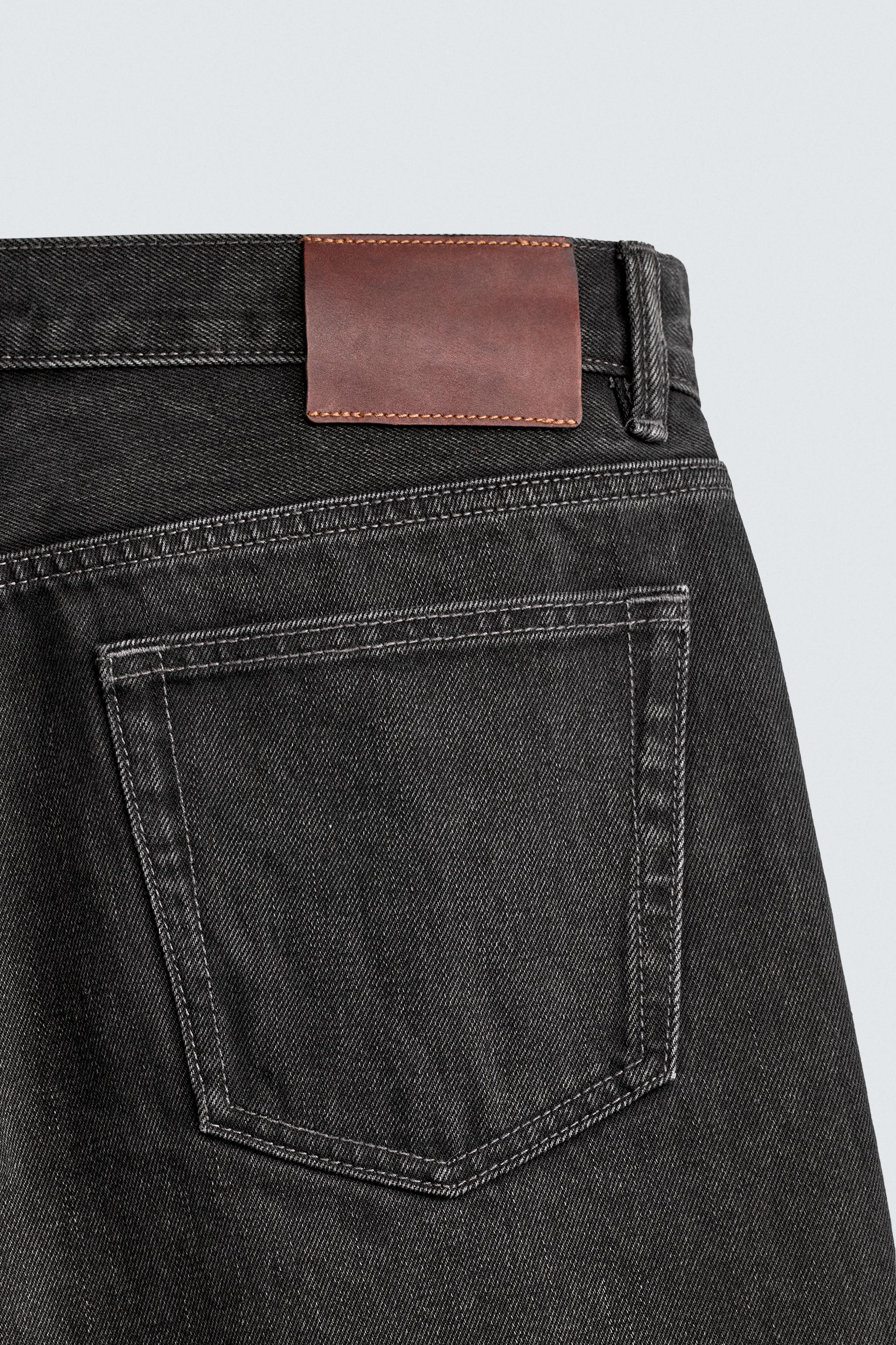STRAIGHT FIT JEANS