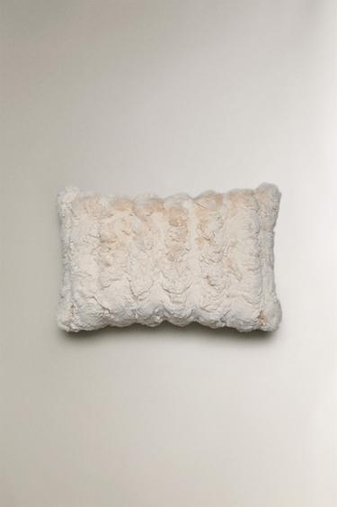 FAUX FUR CUSHION COVER - Ecru by Zara - Image 2