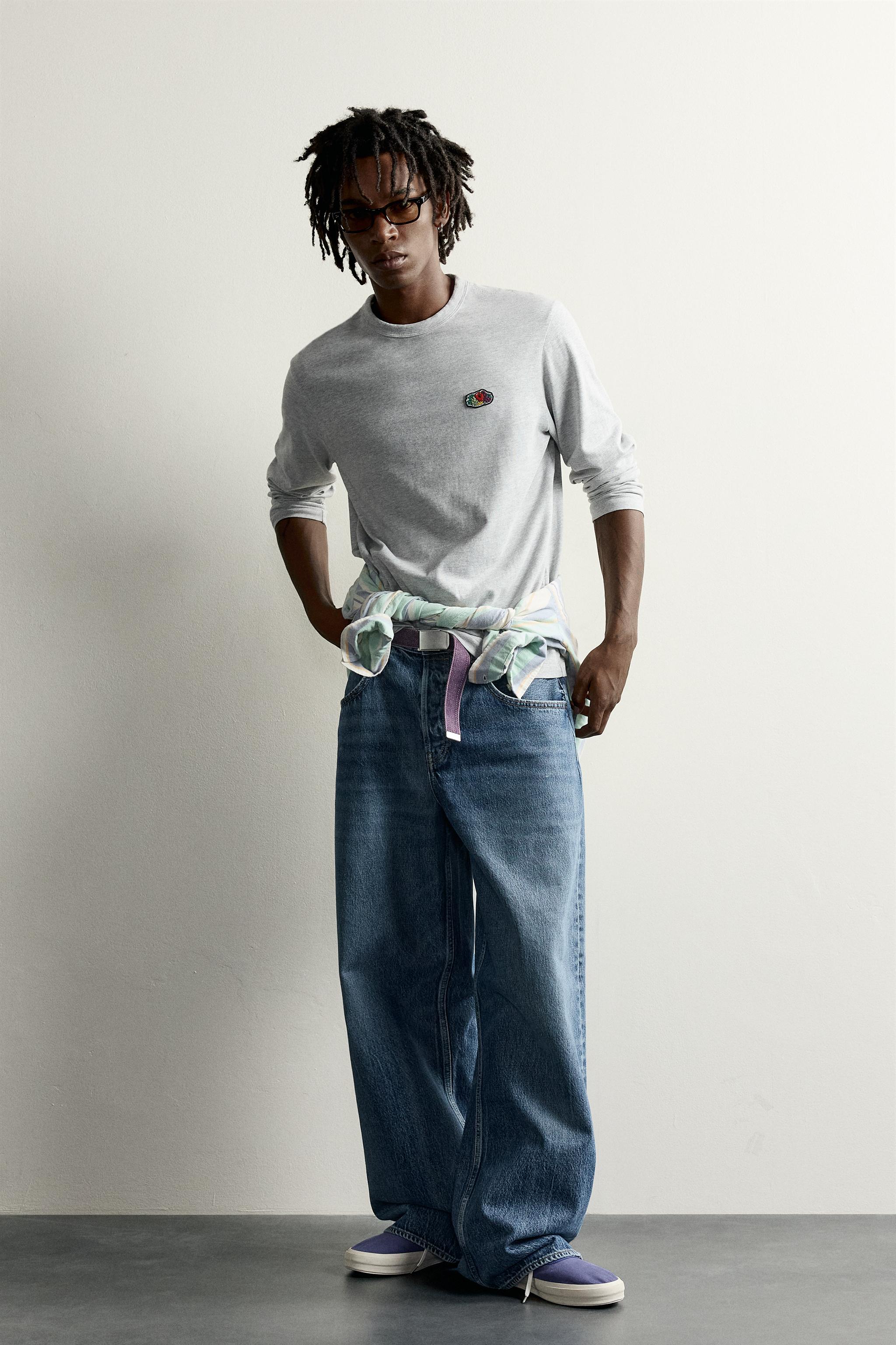 T-SHIRT À MANCHES LONGUES AVEC PIÈCE FRUIT OF THE LOOM™