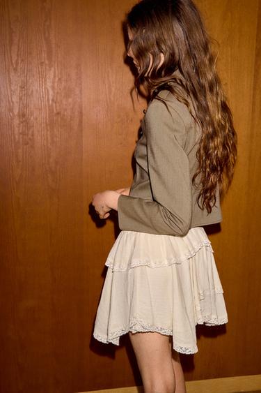 MINI JUPE VOLANTS DENTELLE - Blanc / Rose de Zara - Image 3