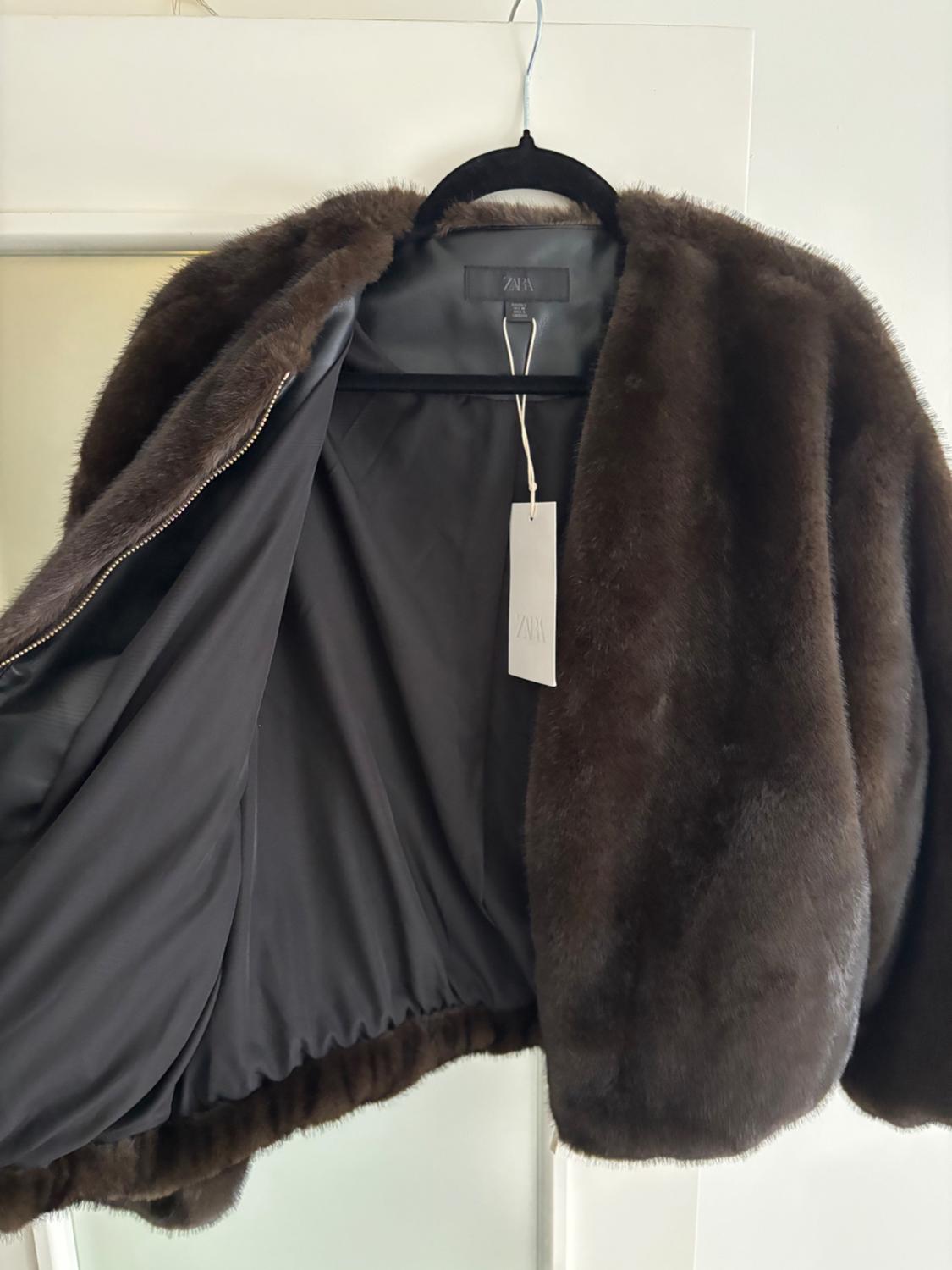 FAUX FUR BOMBER JACKET - Image 3