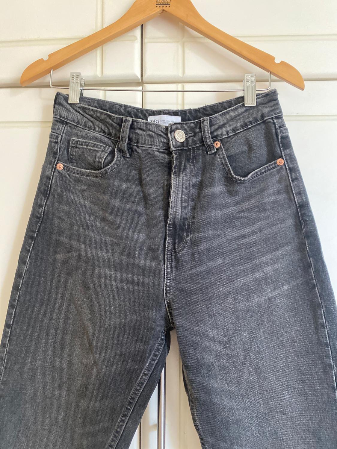 TRF MOM FIT HIGH-WAIST JEANS - Image 3