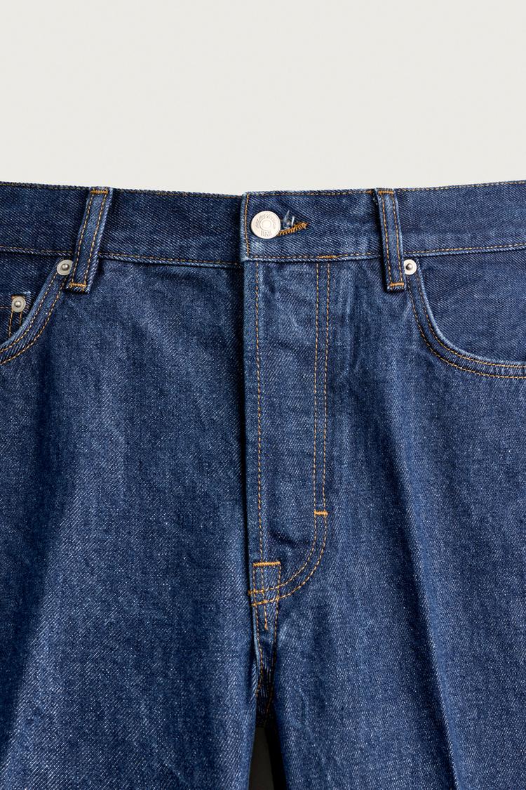 Jeans de corte boot-cut con prensado Aaron Levine x Zara 4
