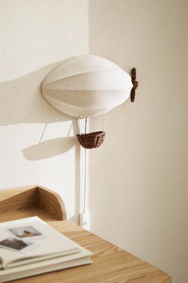Zaras LAMPA FÖR BARN | VÄGGLAMPA ZEPPELINARE - Ljust beige
