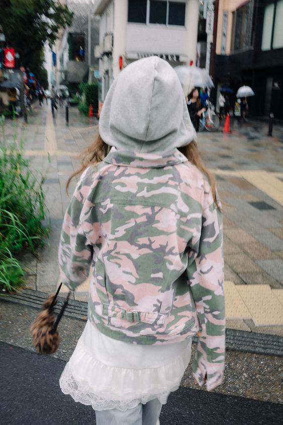 CHAMARRA ESTAMPADA CAPUCHA DESMONTABLE - Rosa de Zara - Imagen 0