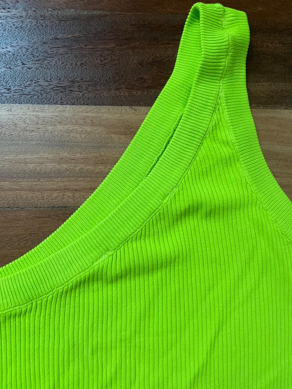 ASYMMETRIC KNIT TOP - Image 3