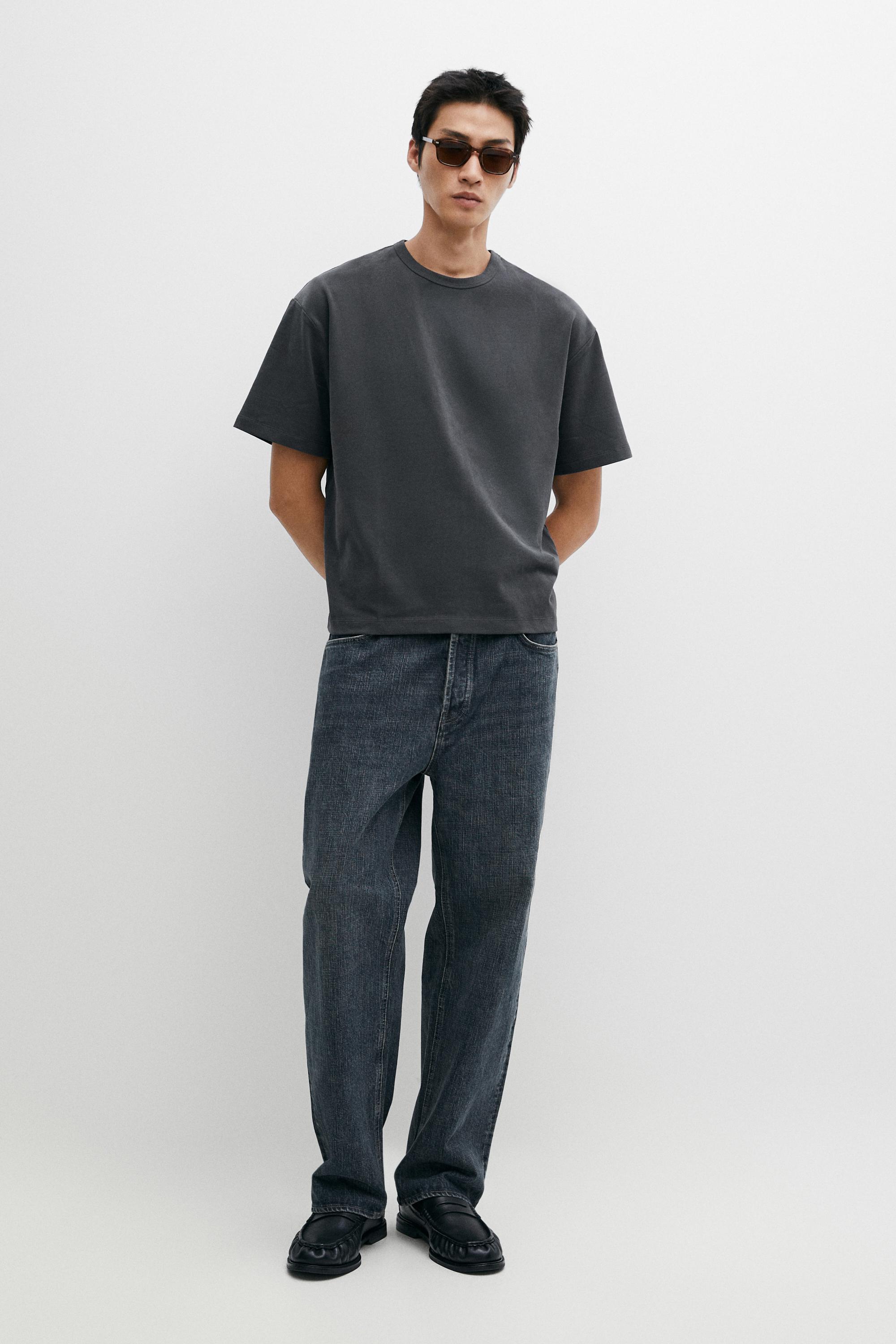 100% cotton boxy short sleeve T-shirt