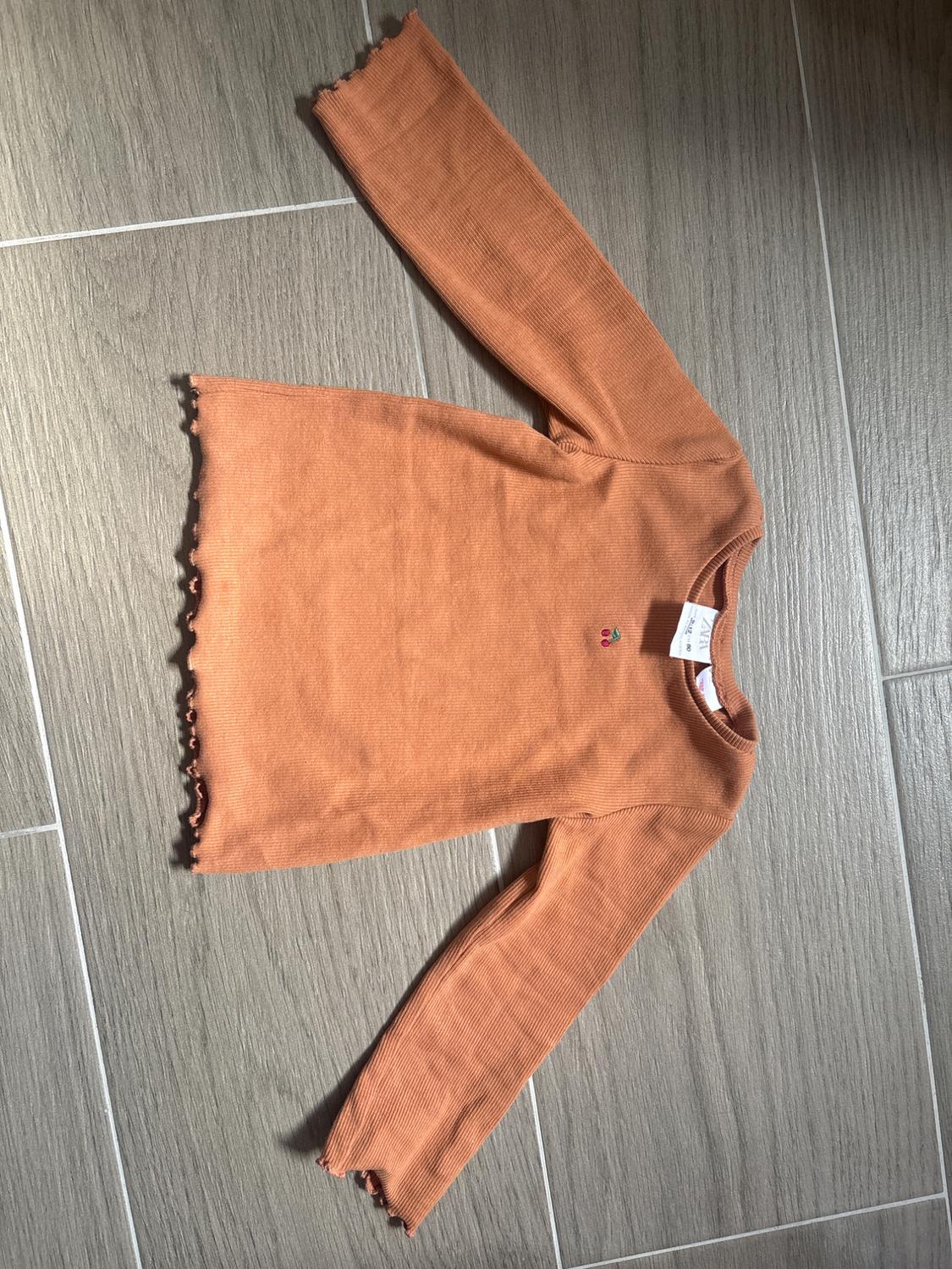 EMBROIDERED RIBBED T-SHIRT