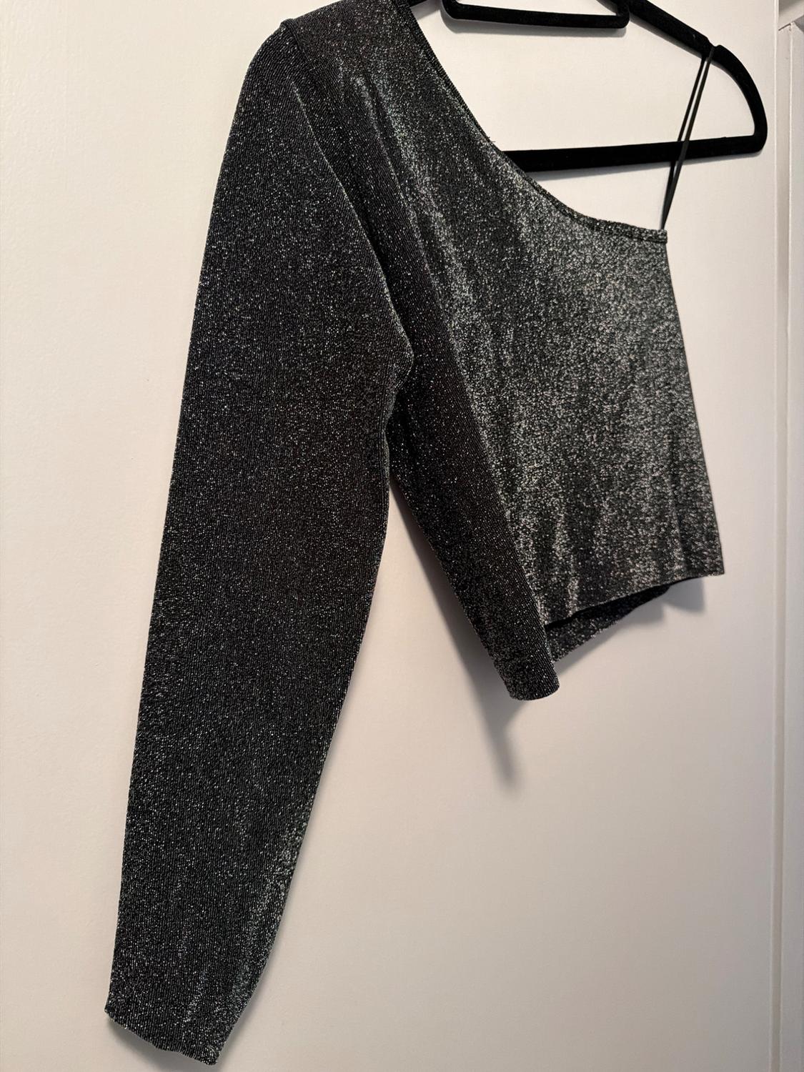 ASYMMETRIC METALLIC THREAD TOP - Image 3