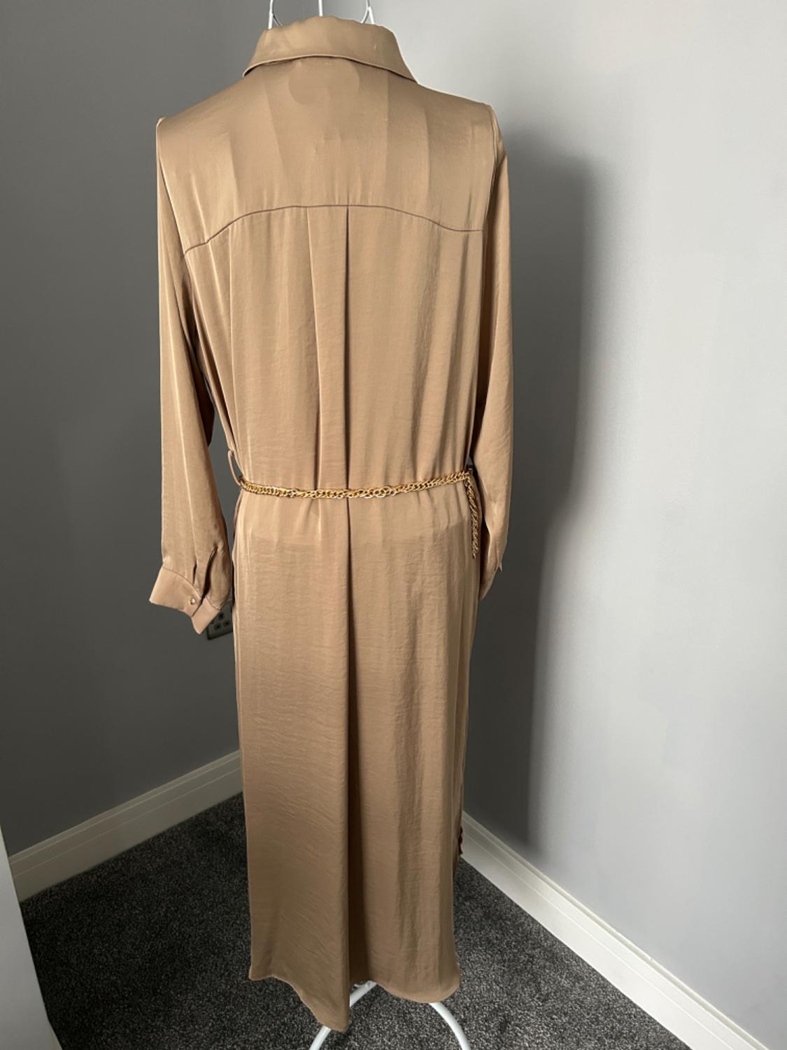 OVERSIZE DRESS WITH BELT - Image 2