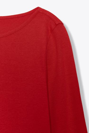 T-SHIRT COL BATEAU EN COTON - Rouge de Zara - Image 7
