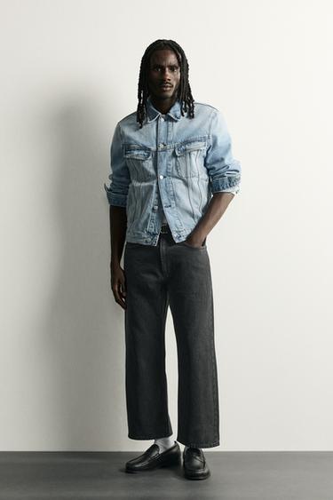 JEANS LOOSE CROPPED FIT - فحمي الخاص بـ Zara