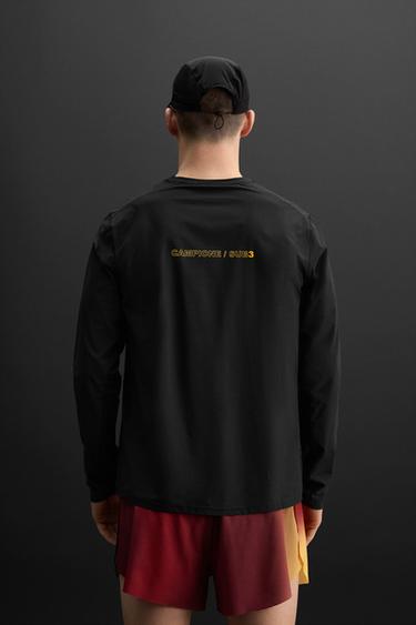 T-SHIRT D'ENTRAÎNEMENT IMPRIMÉ - Noir de Zara - Image 2