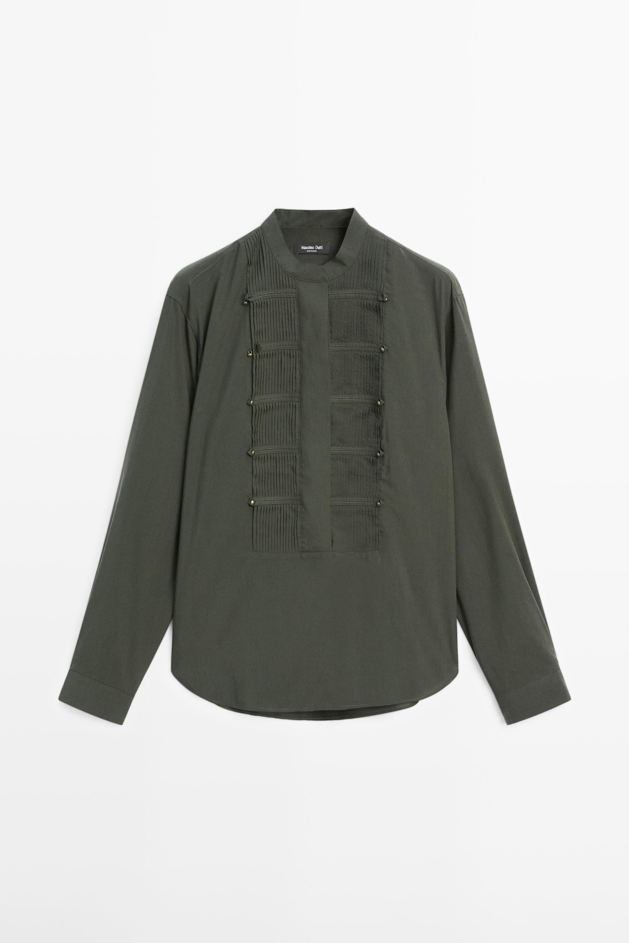 Pintuck shirt with stand collar