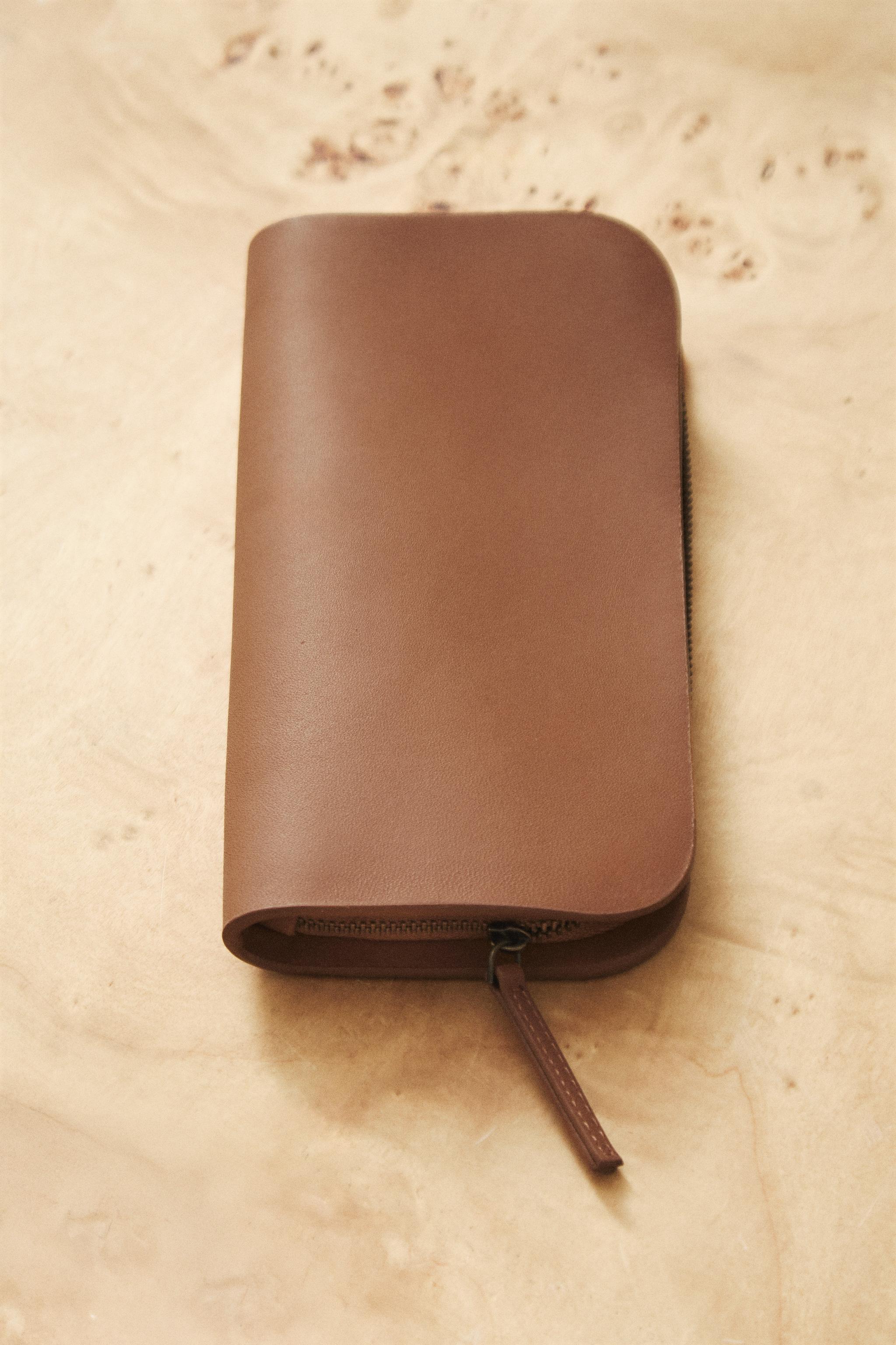LEATHER WALLET — Brown