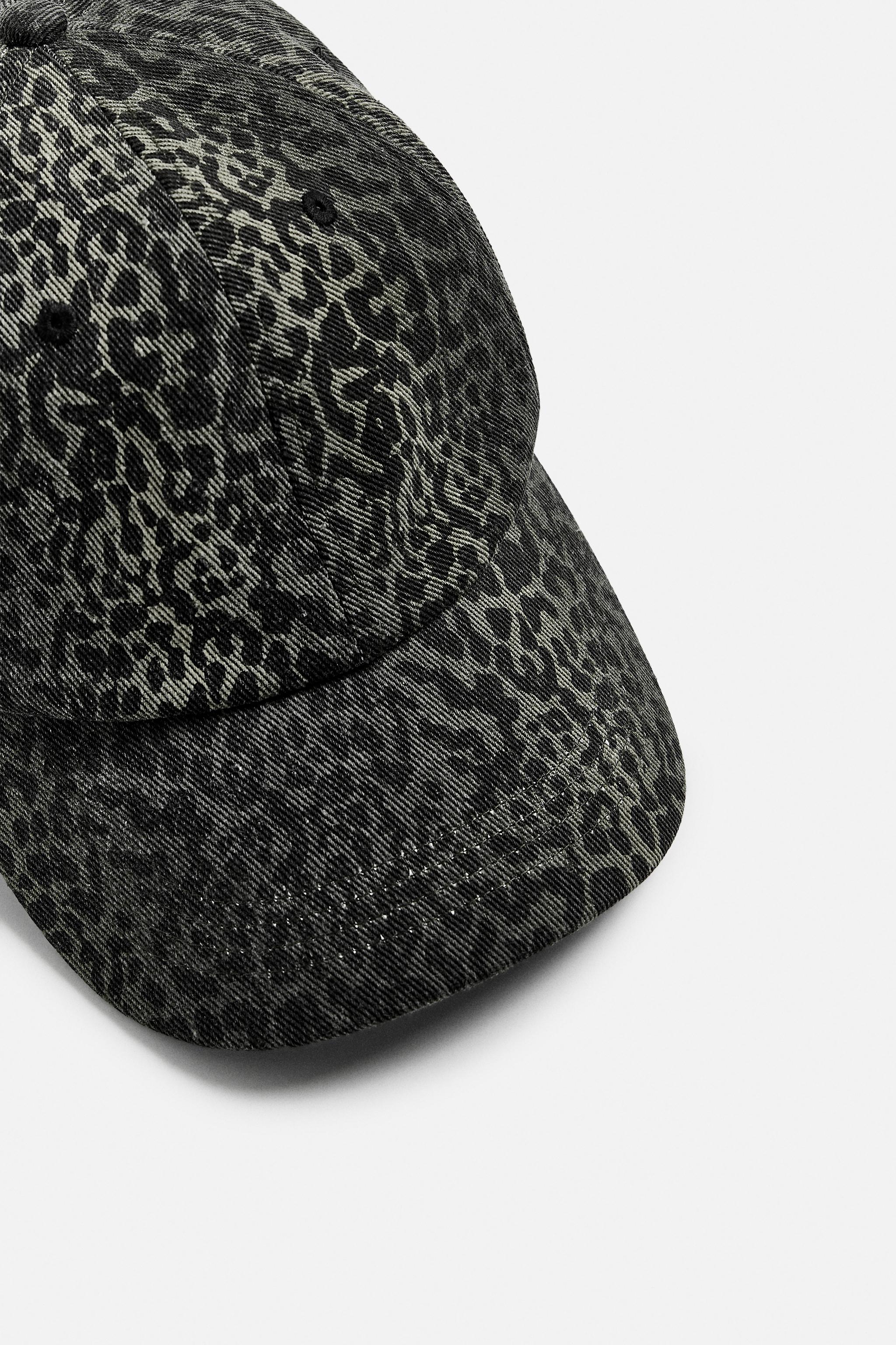 ANIMAL PRINT CAP - Dark khaki | ZARA United States