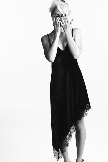 VESTIDO MIDI VELVET ENCAJE - Negro de Zara