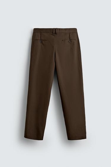 PANTALÓN CHINO PLIEGUES LIMITED EDITION - Marrón de Zara
