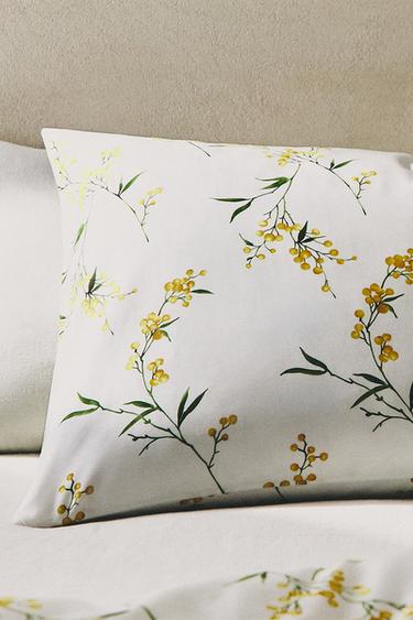 TAIE D’OREILLER SATIN IMPRIMÉ MIMOSA - Blanc cassé de Zara - Image 5