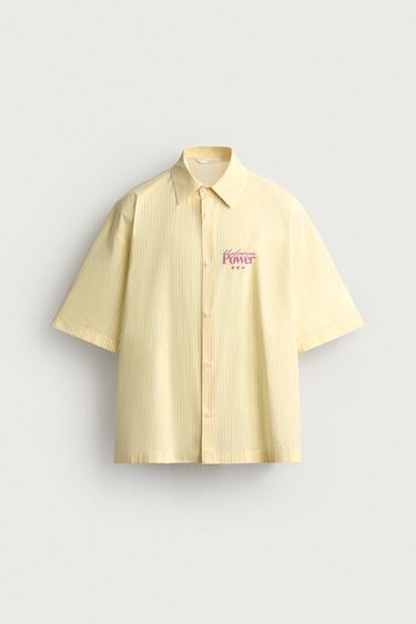 CAMISA BOXY FIT TEXTOS ESTAMPADOS - Amarillo de Zara