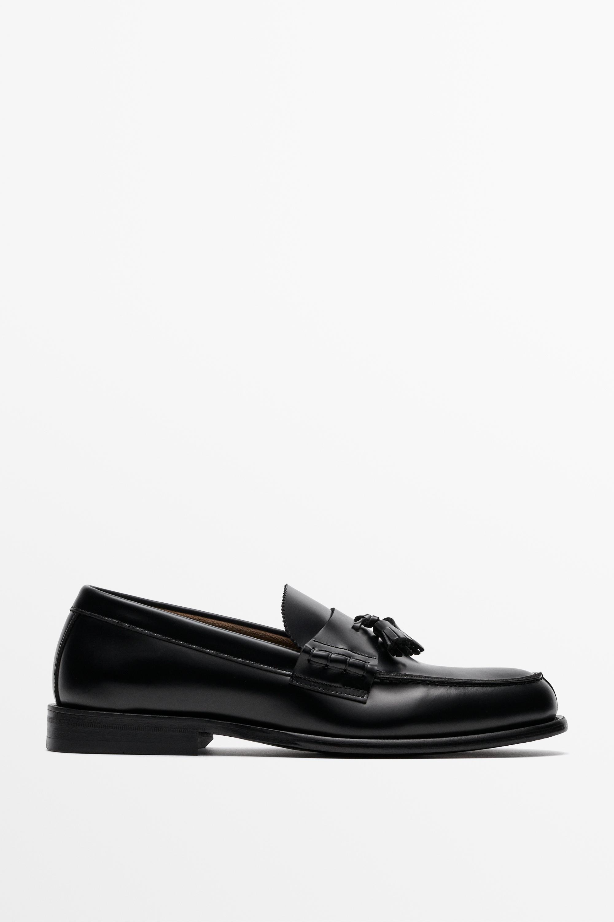 Leather tassel loafer — Black