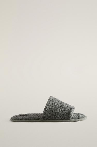 OPEN TERRY BATHROOM SLIPPERS — Khaki Green 1