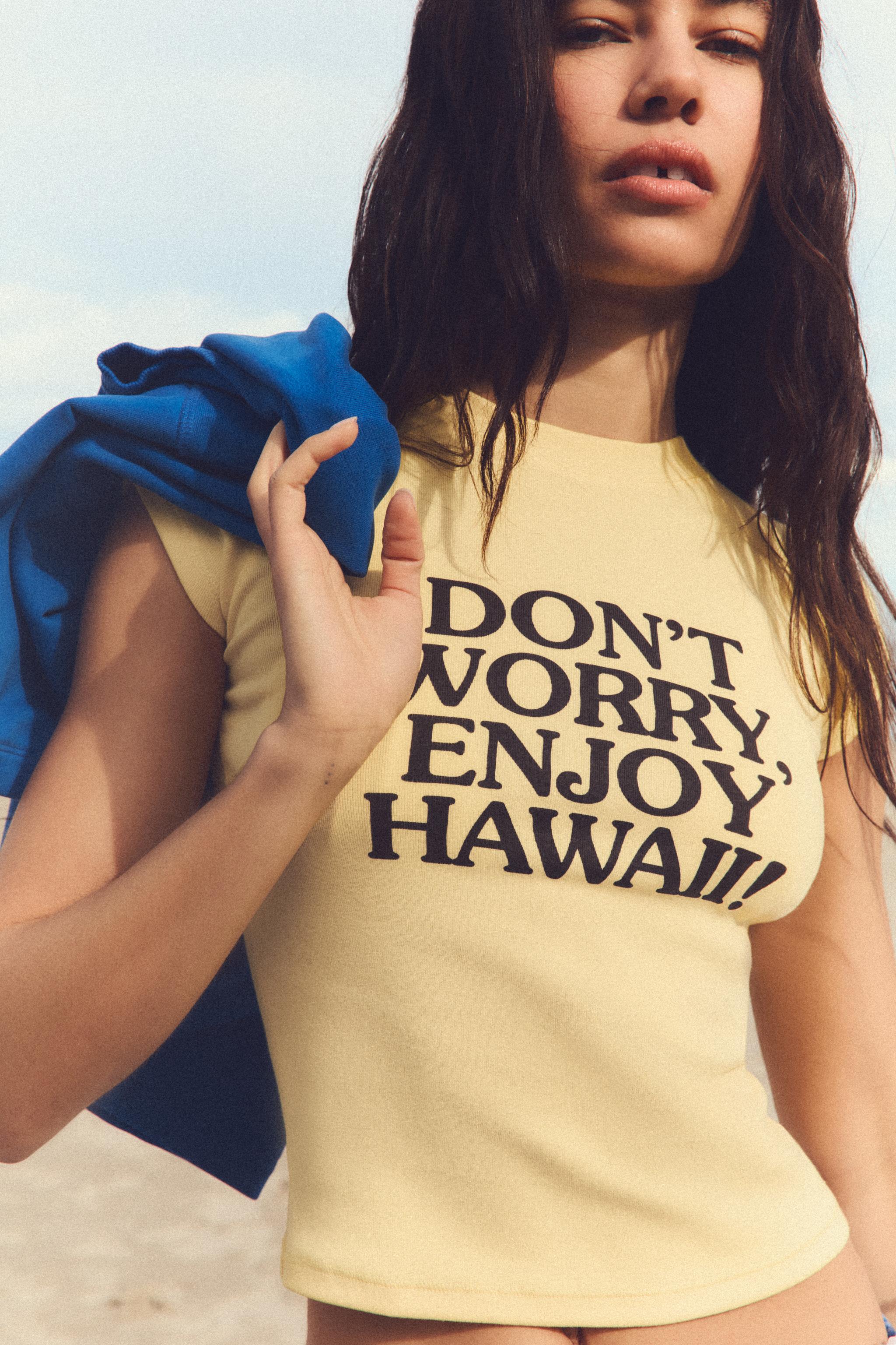 スペイン発送 ZARA コンビフォトプリントTシャツ カジュアル コンビネーション刺繍Tシャツ - エクリュ | ZARA Japan / 日本