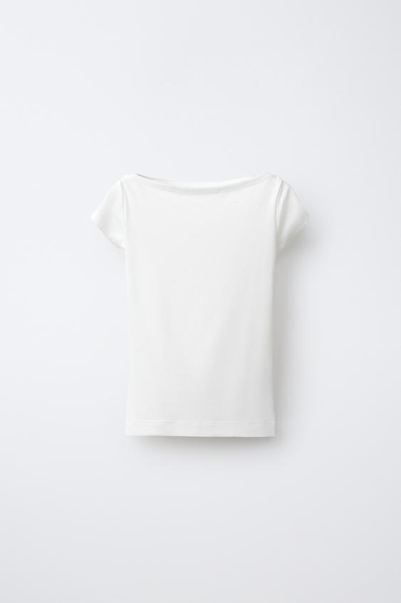 CAMISETA CUELLO BARCO LISA - Blanco roto de Zara - Imagen 0