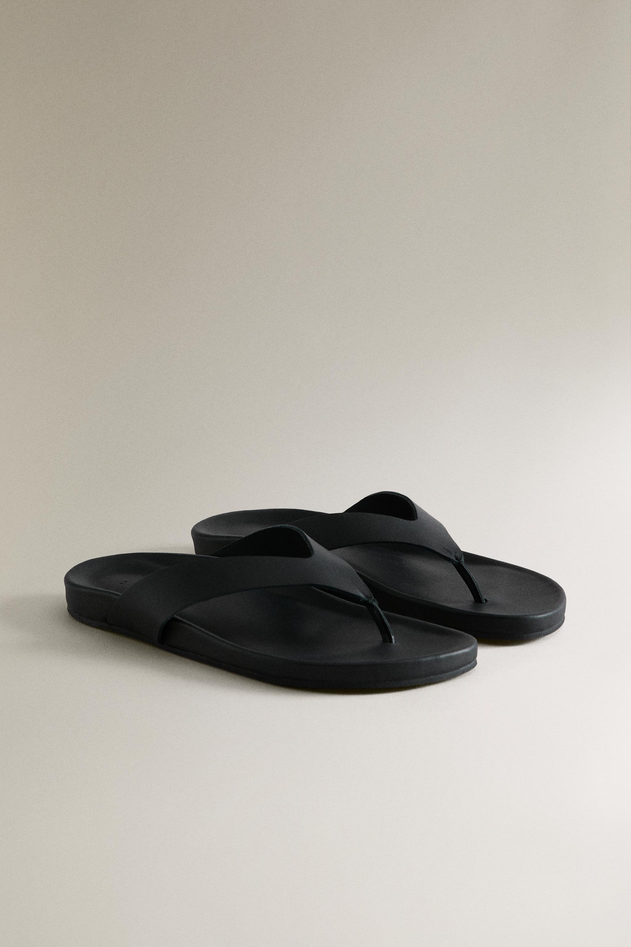 LEATHER THONG SANDALS — Black