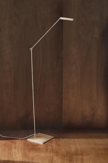 METAL LED FLOOR LAMP - Silver by Zara