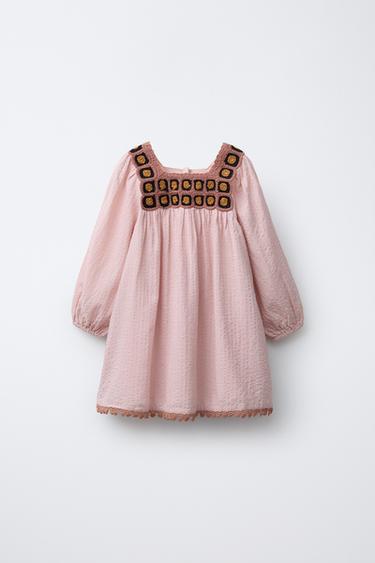 Zara CROCHET KNIT DETAIL DRESS - Chalk pink