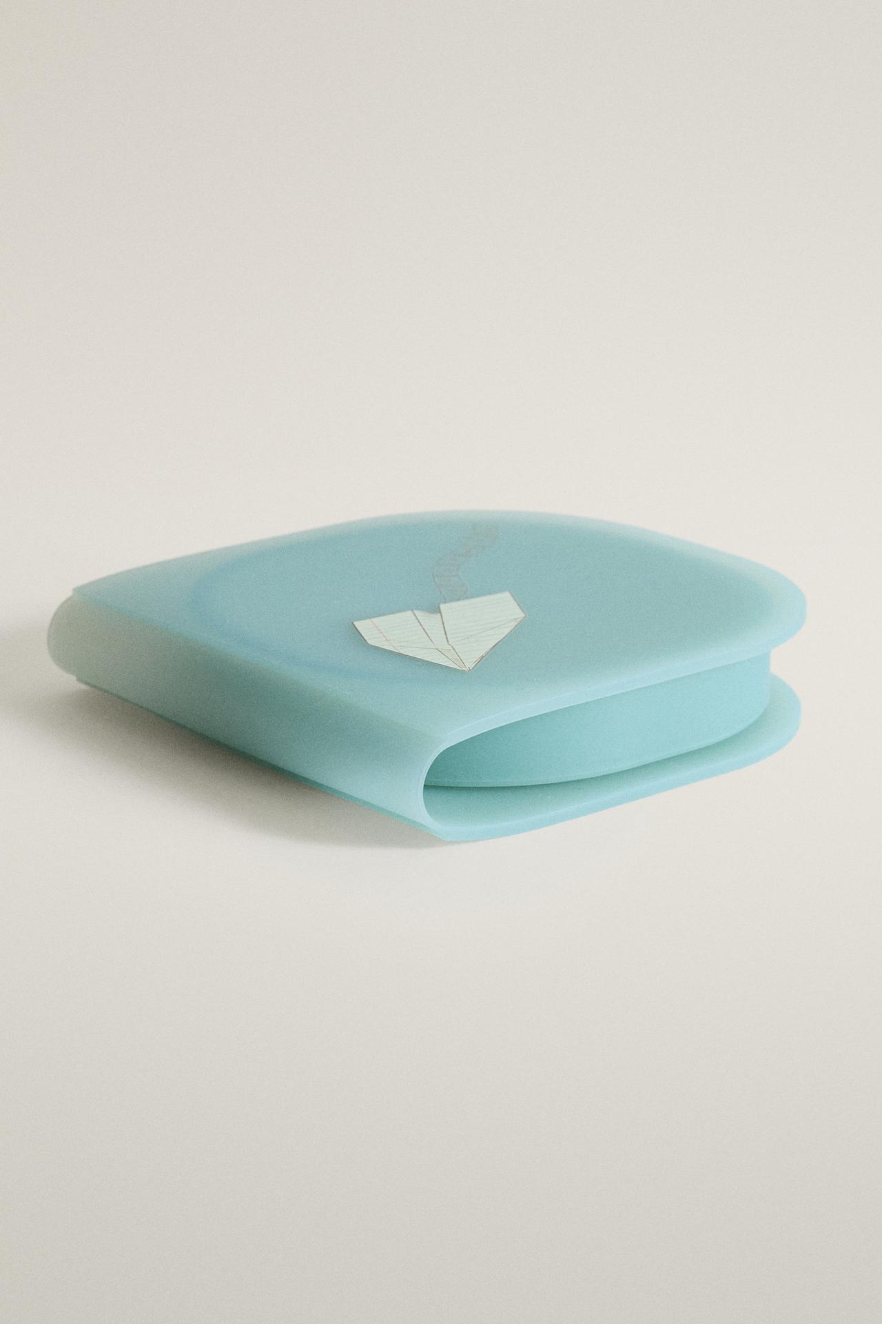 KIDS' SILICONE PAPER AIRPLANE LUNCH BOX — Blue