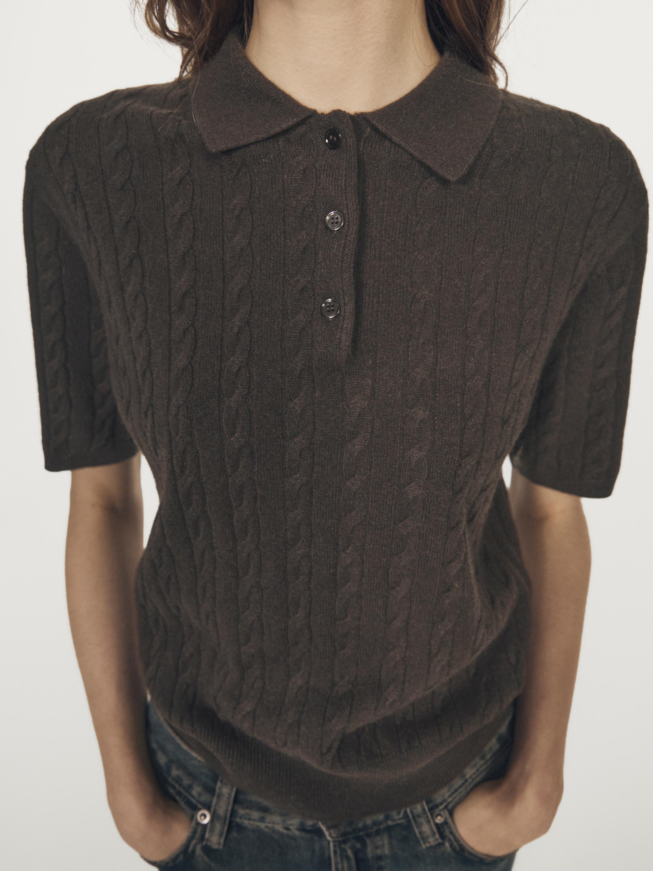 Short sleeve cable-knit polo shirt