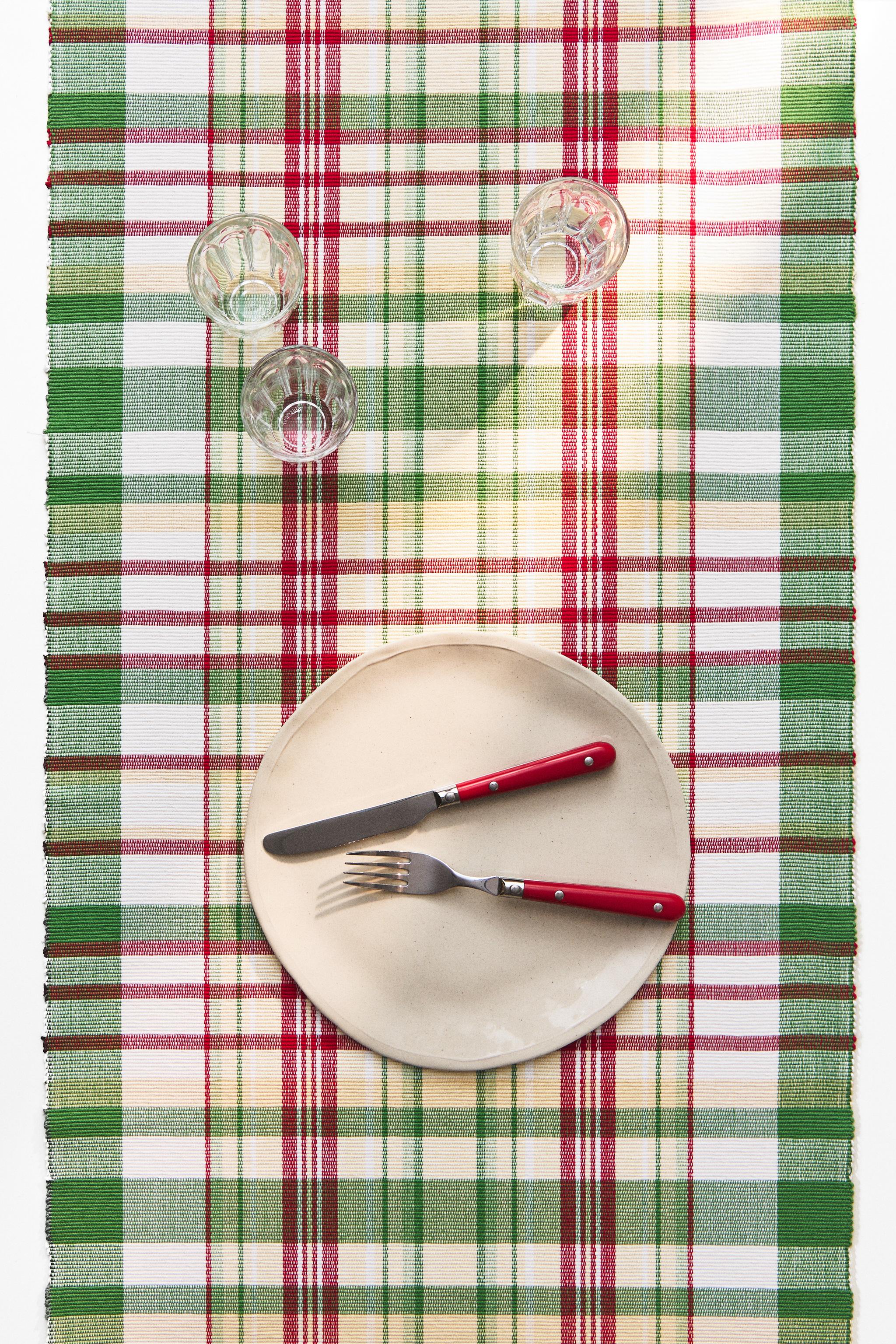 MULTICOLOR CHECKED TABLE RUNNER — Green