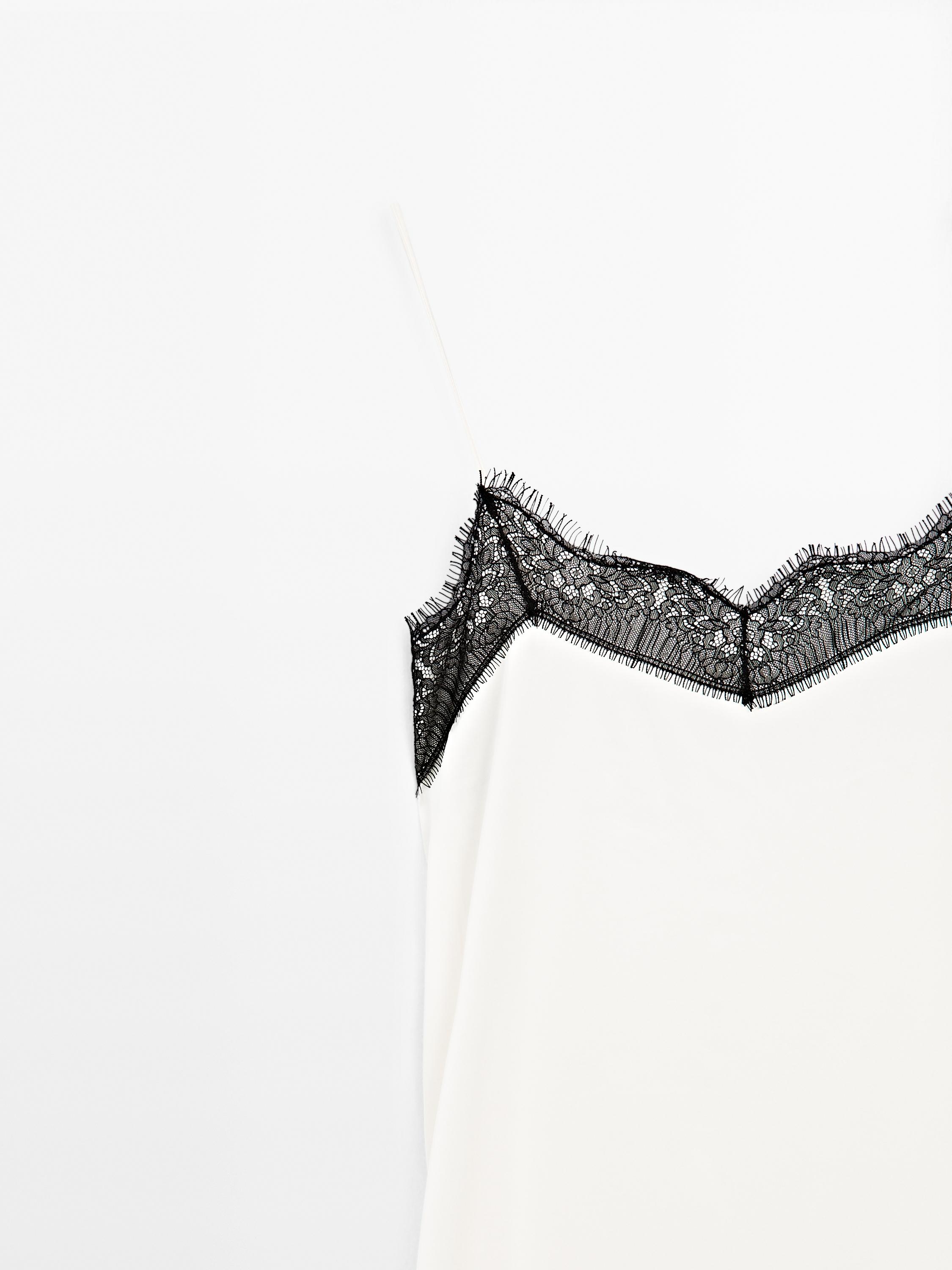 Contrast lace-trimmed midi dress