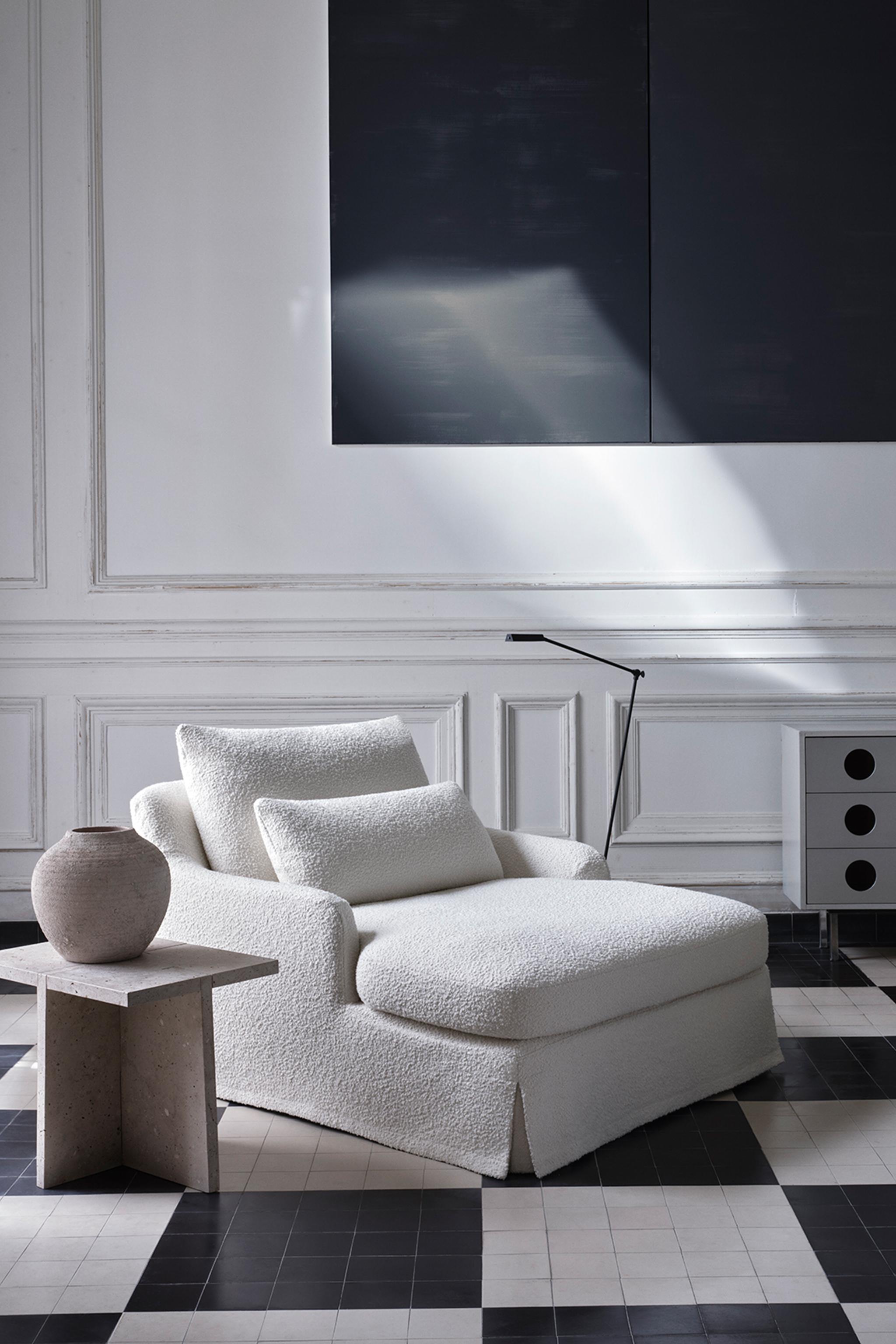 LOVESEAT 01 — Ecru