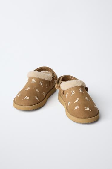 EMBROIDERED FAUX FUR CLOGS - Brown by Zara - Image 2