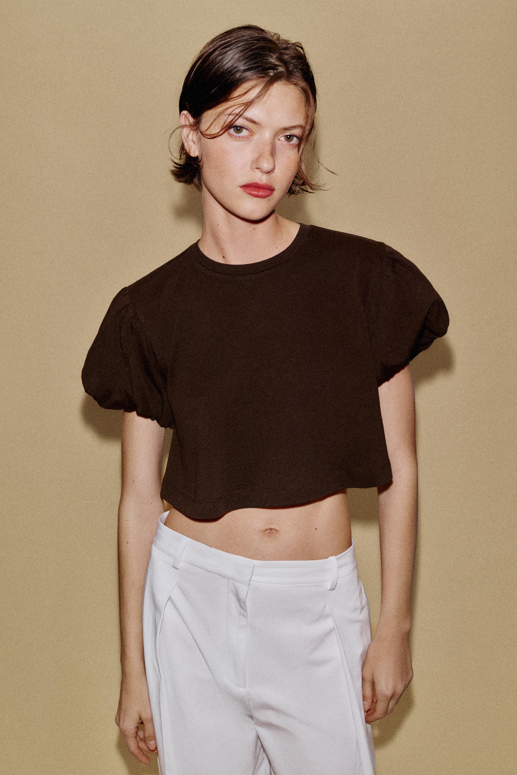 CROPPED VOLUMINOUS SLEEVE T-SHIRT