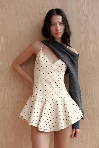 VESTIDO MONO CORTO LUNARES - Crudo / Negro de Zara