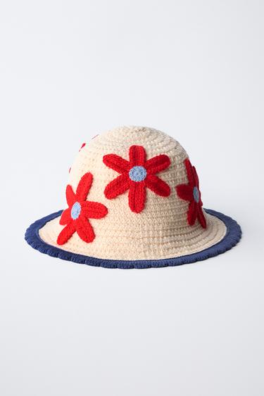 FLORAL CROCHET KNIT HAT - Ecru / Red by Zara