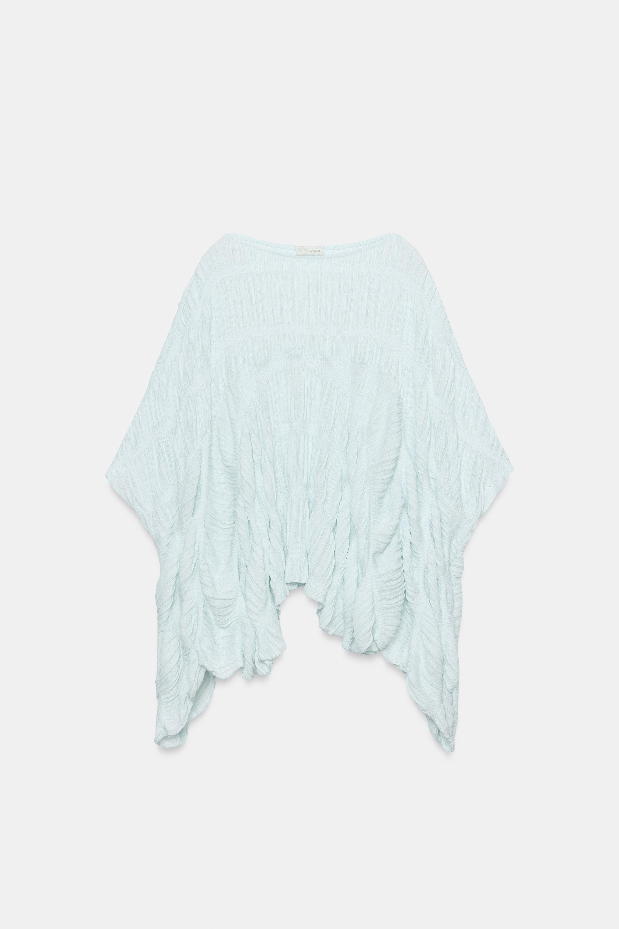 TEXTURED CAPE TOP
