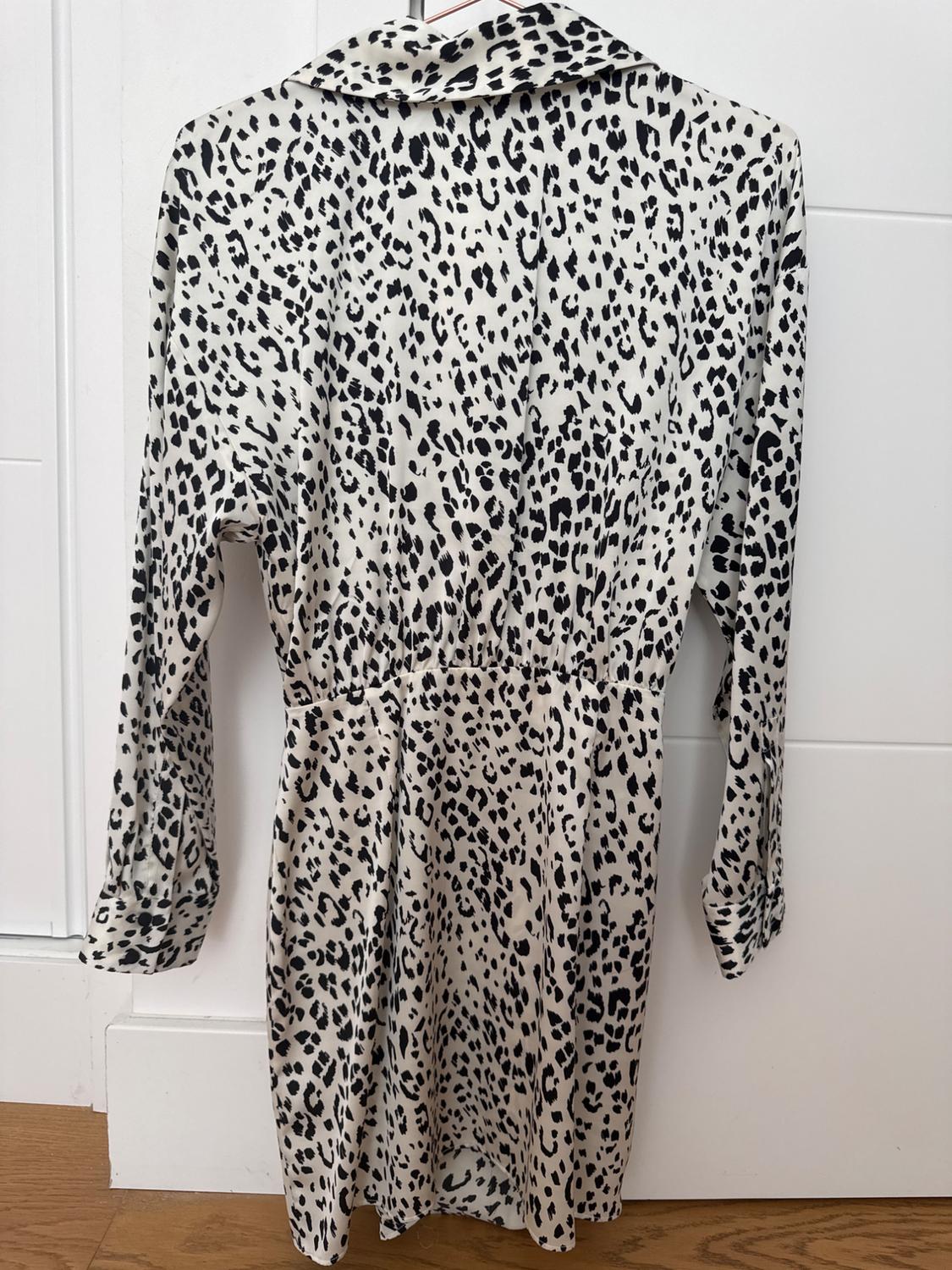 ANIMAL PRINT WRAP DRESS - Image 3