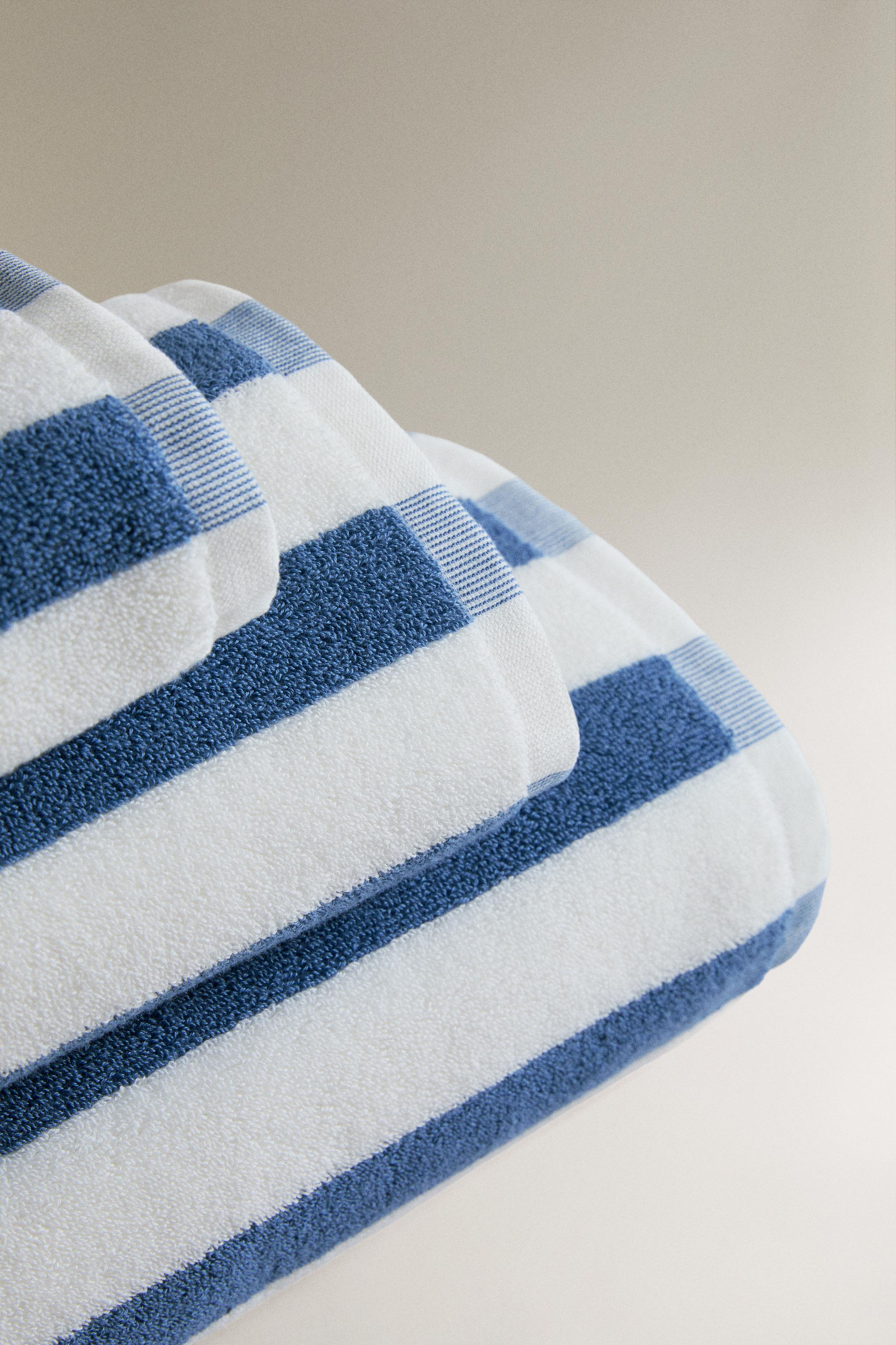 WIDE STRIPE BATH TOWEL — Ecru / Blue
