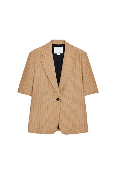Front view of a light camel blazer with stripes, notched lapel, short sleeves and patch pockets. Front button fastening.