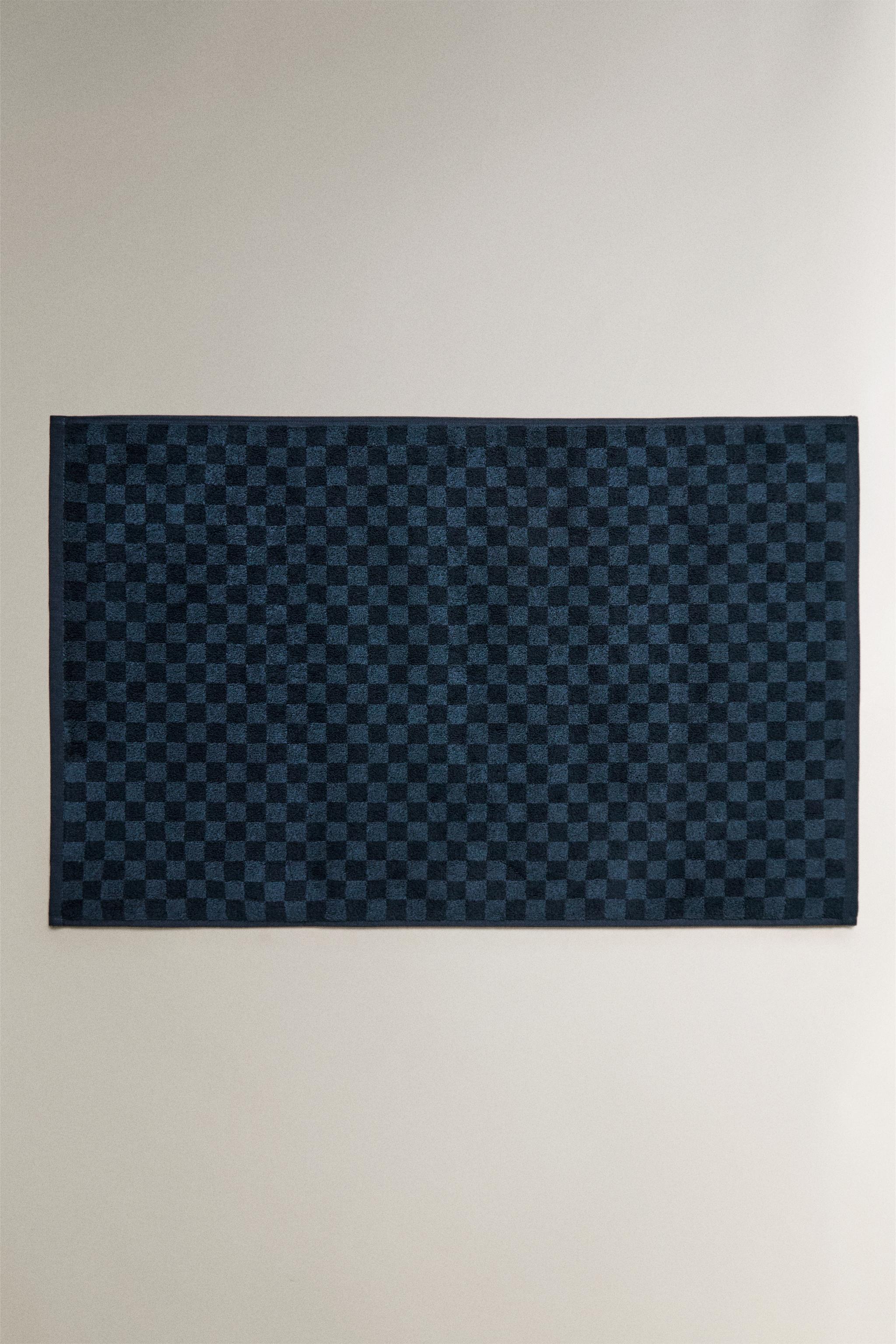 CHECKERBOARD BATH MAT