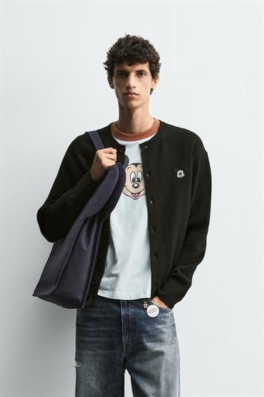 CÁRDIGAN MIT MICKY MAUS-AUFNÄHER HARRY LAMBERT FOR ZARA X DISNEY - Schwarz von Zara