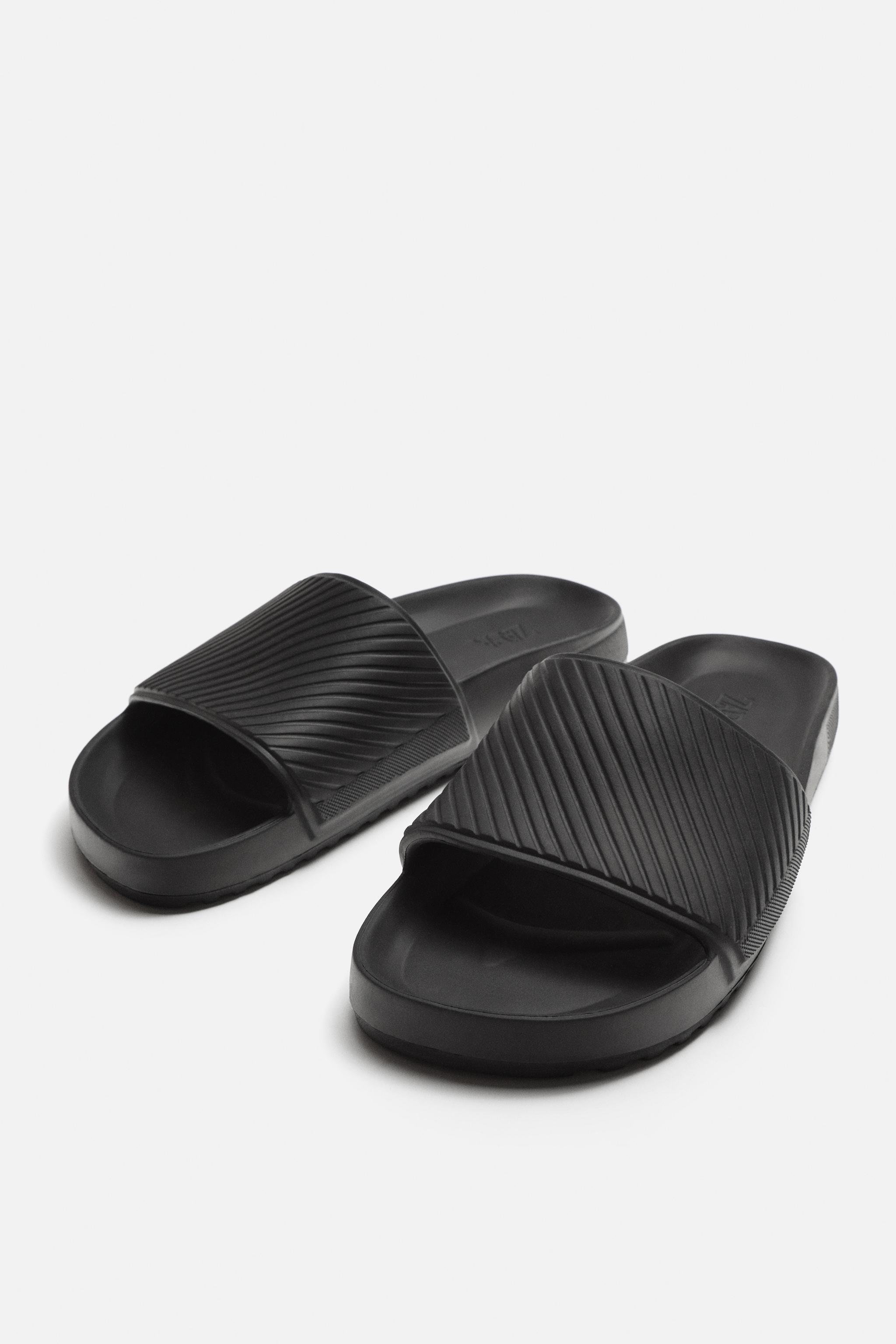 Men s Sliders Explore our New Arrivals ZARA Saudi Arabia