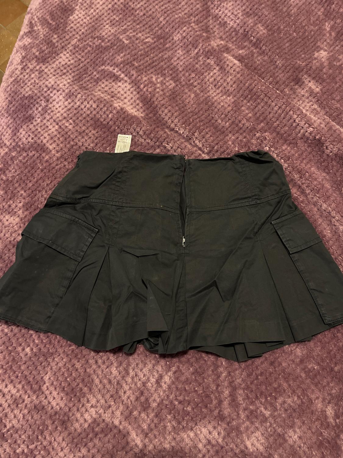 BOX PLEAT SKORTS - Image 2
