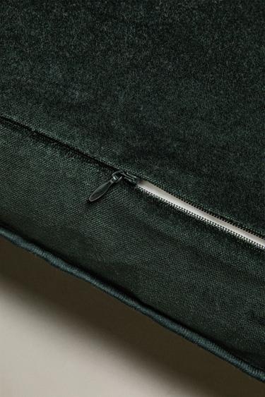 VELVET JACQUARD CHRISTMAS CUSHION COVER - Green by Zara - Image 3