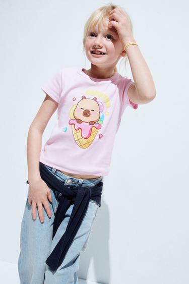 МАЙКА В РУБЧИК С ПРИНТОМ «КАПИБАРА CAPYFUN ©» — РОЗОВЫЙ от Zara